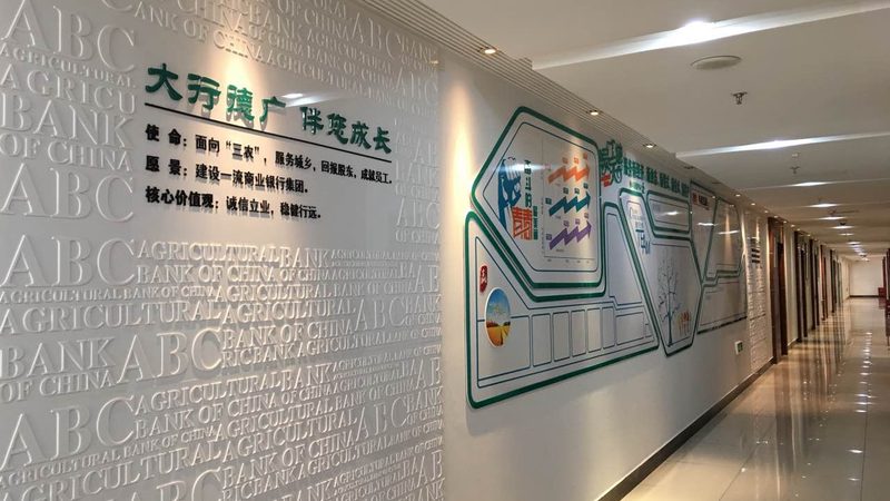 婚紗展廳展柜尺寸參數解析：打造完美展示空間的關鍵
